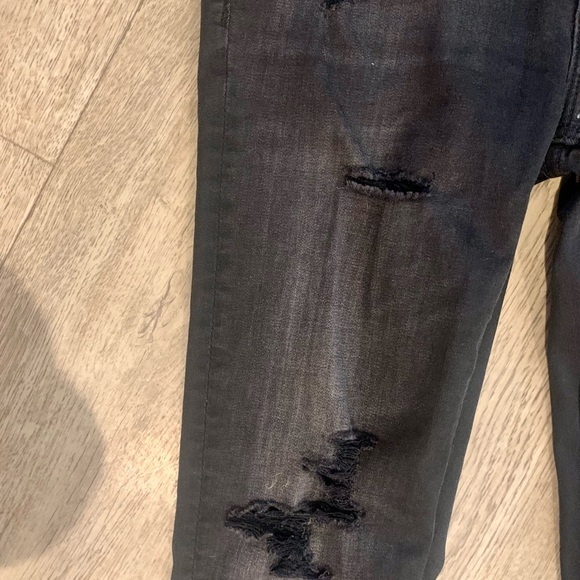 Vigoss black distressed jagger skinny Jean 🖤👻 - Picture 4 of 5